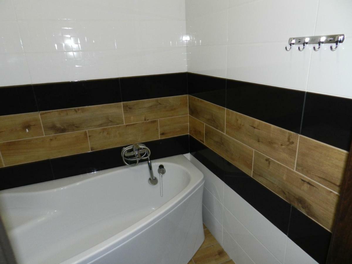 3-Room Luxury Apartment 100M2 On Sobornyi Avenue 193, By Grandhome Zaporizhia Ngoại thất bức ảnh